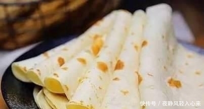  香菇|烫面薄饼，生菜豆皮卷，香菇焖鸡肉