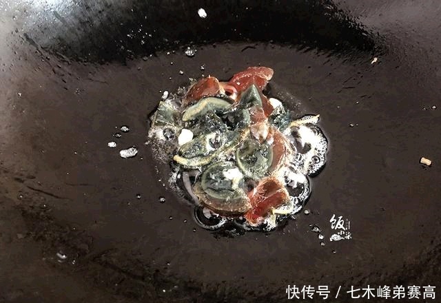 胡萝卜素|入秋后最该吃的蔬菜,胡萝卜素是胡萝卜3倍,被誉为“蔬菜皇后”