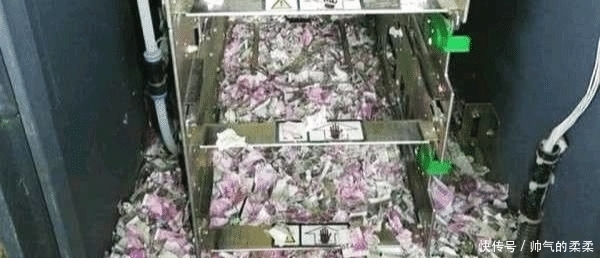 老鼠|老鼠饥不择食, 钻入ATM内吃钱, 一顿饭值120万元, 银行哭倒在厕所