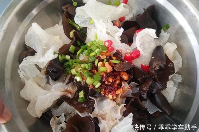 海带丝|三伏天吃凉菜,就爱它俩拌一盘,吃起来脆脆的,比海带丝简单好吃