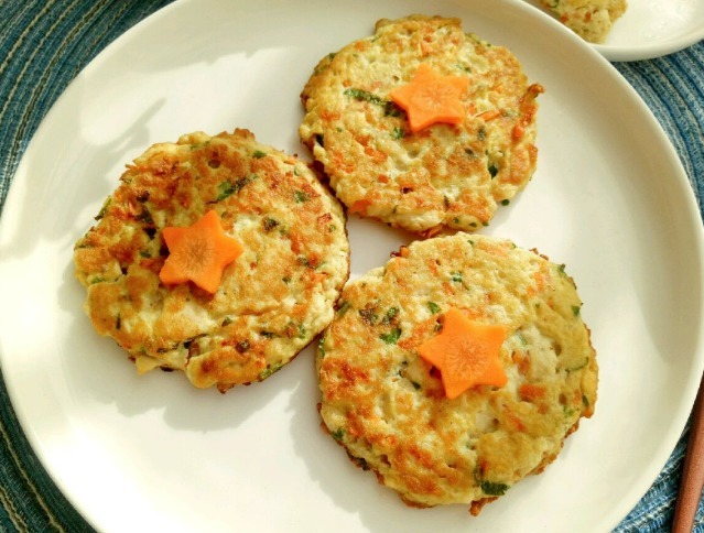  豆腐|1块豆腐，2个鸡蛋，教你好吃新做法，孩子一次能吃4个，太香了！