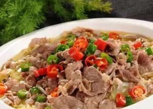 营养菜|酸辣开胃又营养丰富，汤香肉嫩增强抵抗力，孩子很爱吃超下饭