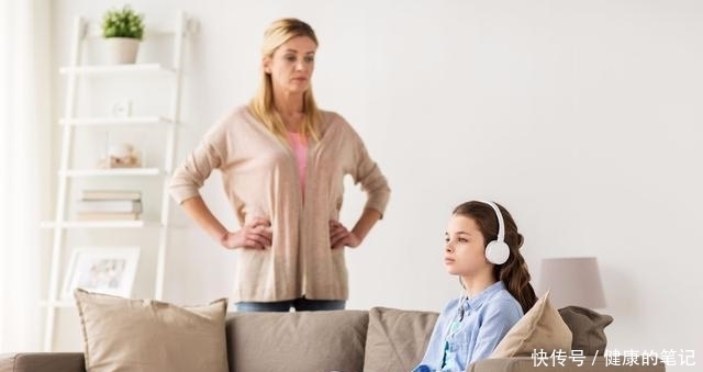  讨喜|父母要避免三种行为，自以为奉献多却不讨喜，别伤了孩子还不自知