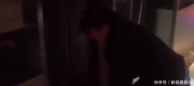  老人|87岁老人在宾馆一住两年，打开房门景象让人无语，酒店撵不走他