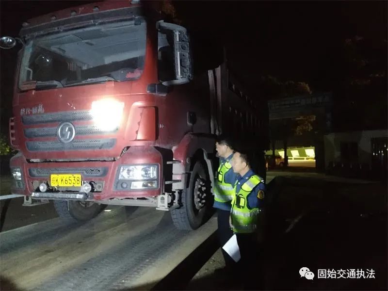 称重|便携式汽车称重仪治超 错时执法显成效