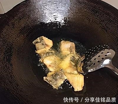 做法|「红烧鱼」的做法+配方，无辣不欢，香辣又好吃的红烧鱼