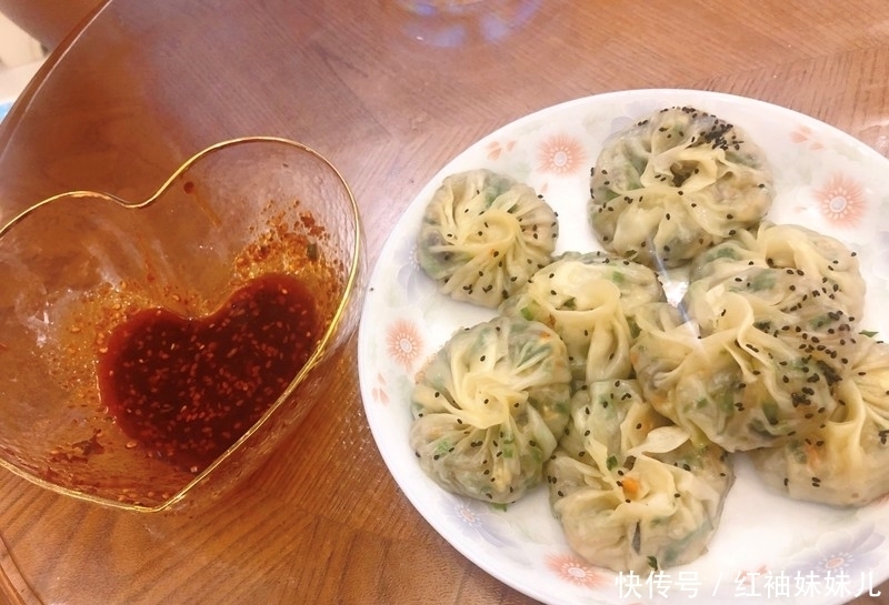 懒人|懒人版水煎包不用发面 早起10分钟早餐就搞定