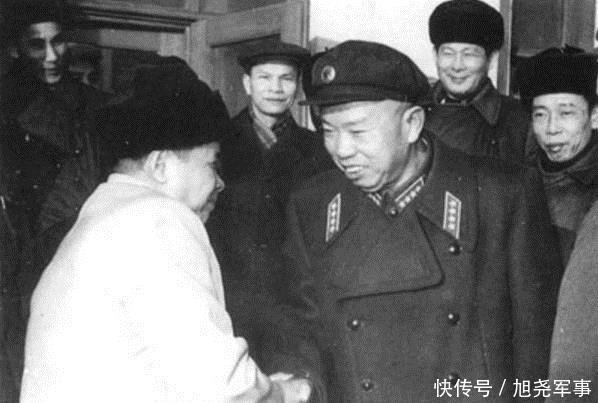  得知|曾向土匪下跪的开国大将，毛主席得知后不仅没批评，还当众表扬