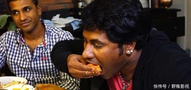 印度人|中国小伙在印度吃肯德基,上餐之后,为何会愣到不知如何开吃