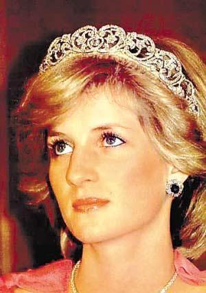 王子|查尔斯王子不喜欢戴安娜，为何世界人民都很喜欢戴安娜王妃