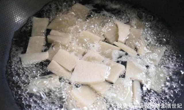  美食|7月遇到这美食别手软，堪称是“肠道清道夫”，好吃营养又便宜