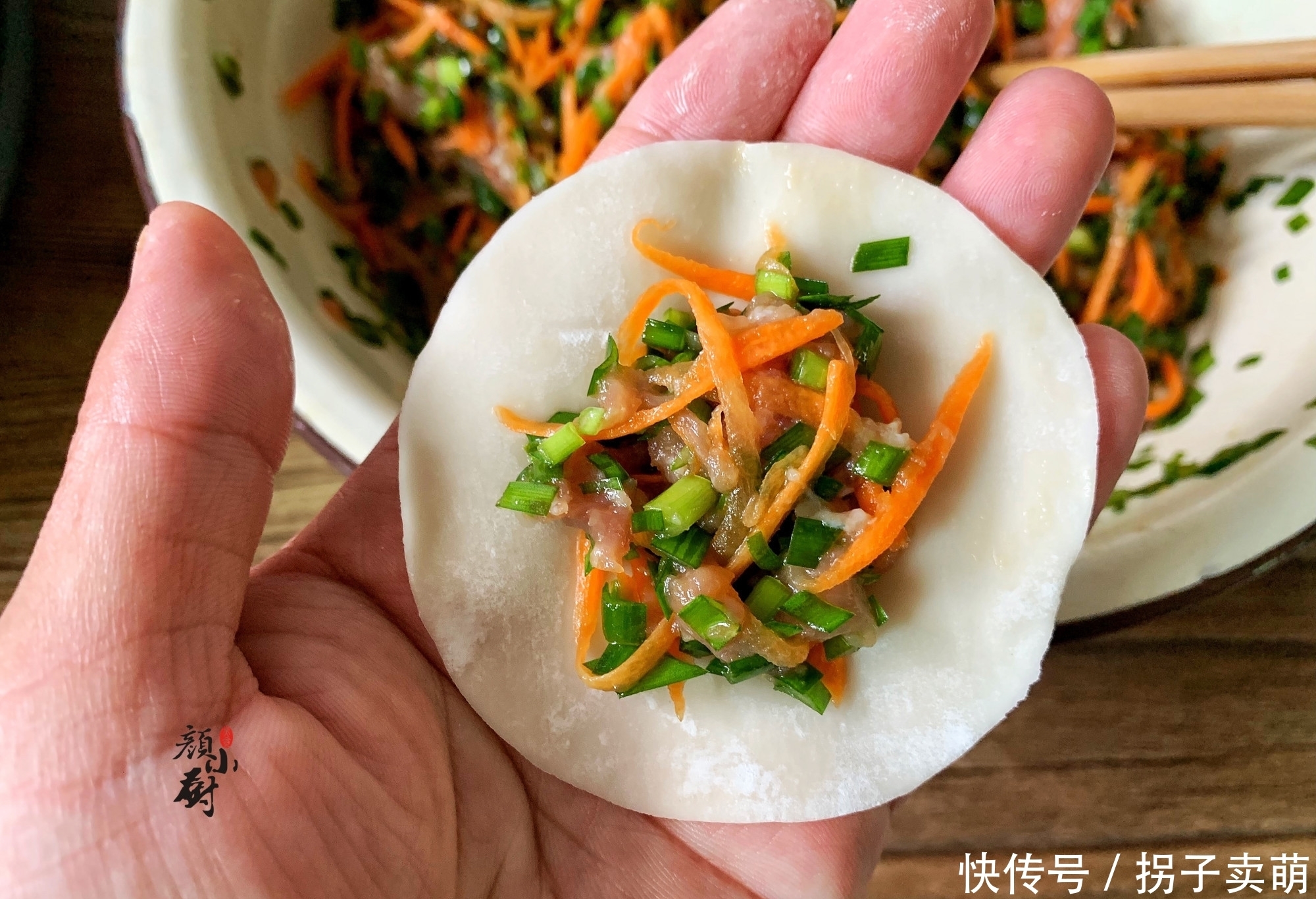 步骤|调韭菜馅,10个人9个错,多加这1步,韭菜鲜嫩不出水,真香