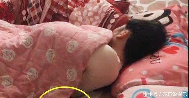 回家|爸爸回家找不着闺女，开门看到这一幕，奶爸内心幸好回来得早