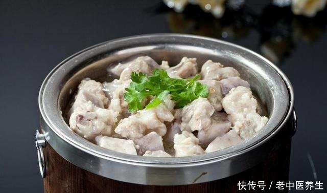 长身体|在家这样做清蒸芋头,香味四溢,软糯香甜,营养丰富又下饭