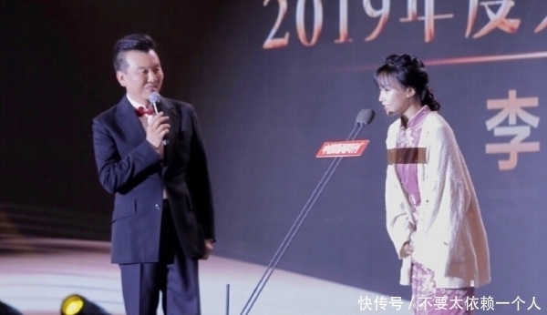 碗饭|又一央视主持人离开,为何主持人不爱吃央视这碗饭呢