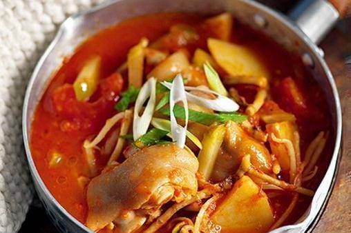 猪脚|美食推荐豆干炒腊肉、酸汤猪脚锅、西红柿烧豆腐