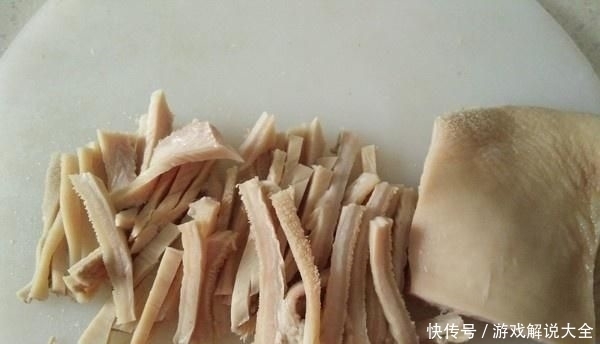 少许|一种肉,天越热越该吃!比羊肉便宜,比鱼肉营养,拌一拌,一个字香