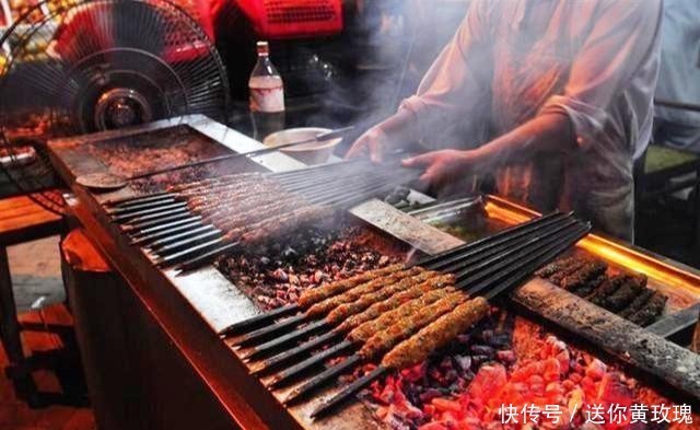 成肉|巴基斯坦传统羊肉串做法!把羊肉搅拌成肉泥再穿成串,太香了