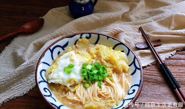白菜鸡蛋汤|不到6毛一斤的食材，比萝卜还便宜，维C比苹果高4倍秋季多吃