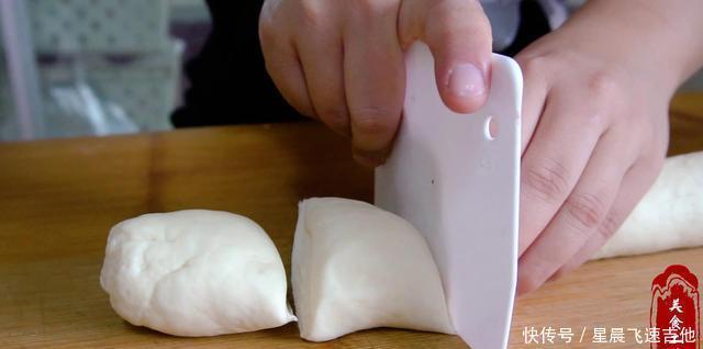 花卷|蒸花卷时,怎么才能白亮松软凉了不发硬,面点师解析告诉你答案