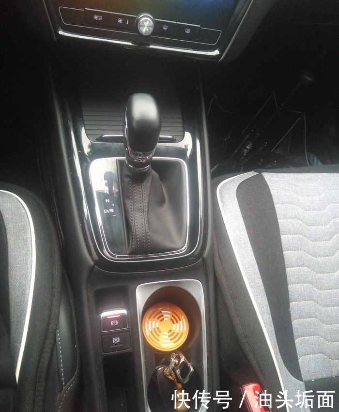 荣威|这个颜色真的好看么,灰色荣威i5,魅力的展示