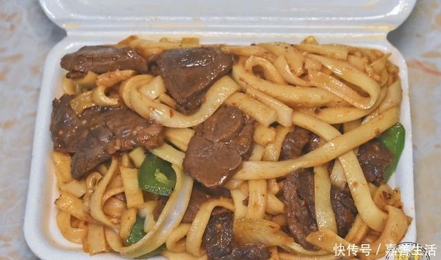 海丰|海丰美食|这条小巷子有着甘心让人排队的味道……