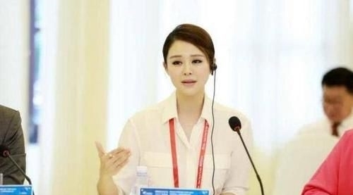 生三娃|刚出名就娶了恩师？8年生三娃低调20年，互相成就的婚姻有多好