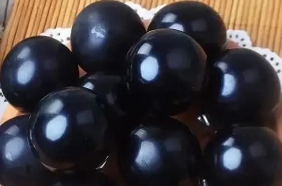 女生|男生舍不得送女生的4种零食,水馒头不算啥,全买得起家里有矿