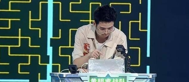  赵金昊|《最强大脑》趾高气扬的王宇轩，用实力向观众证明：我有资格骄傲