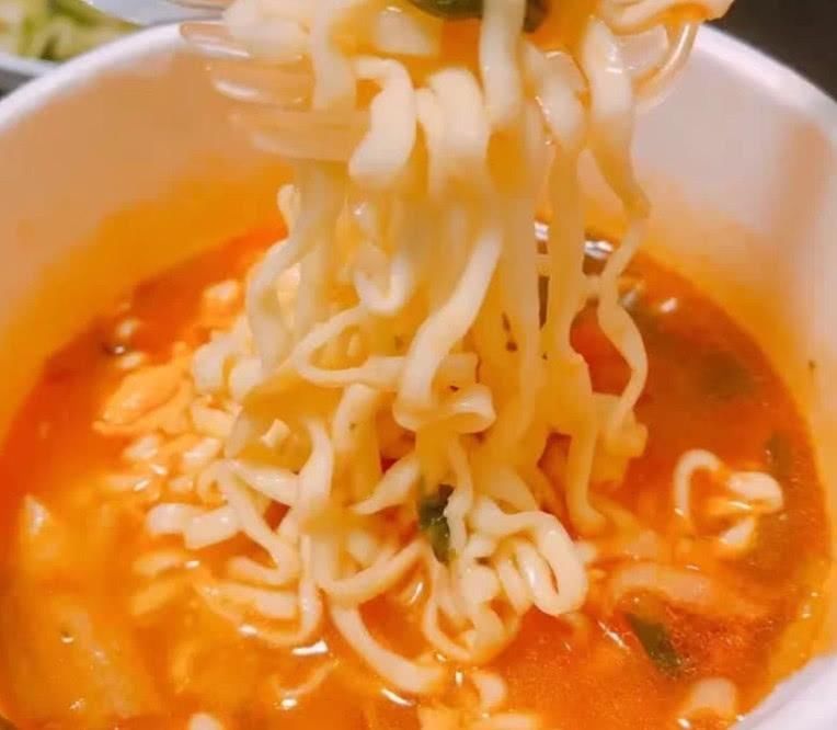 孩子|我赌3瓶旺仔,这5种零食戒不掉,辣条垫底,最后一种让人流口水