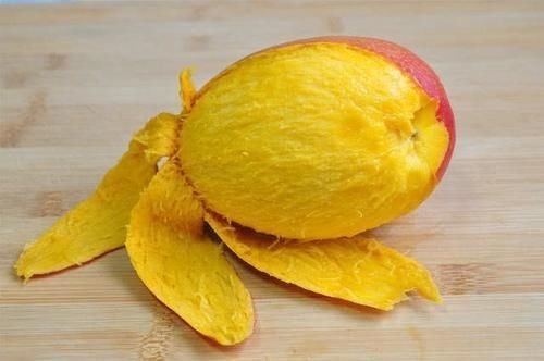 甜品|1个芒果1盒牛奶,简单做春天最美味的小甜品,不用吉利丁也Q弹