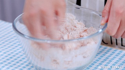 面粉|1根红薯,不烤不油炸,加碗面粉香软绵密,全家都要抢着吃