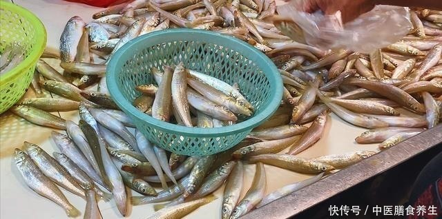 营养|营养极高的“5种鱼”,由于个小被嫌弃,内行人却常吃