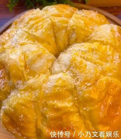  面包|3个鸡蛋1碗面粉，不用烤箱也能做面包，比买的还蓬松暄软，孩子最爱