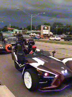 姑娘|搞笑GIF:姑娘,你说的什么?我没听清!