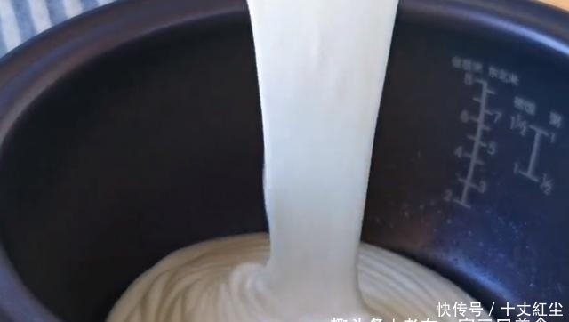 新手|孩子想吃蛋糕不用买,不用烤箱,不用打蛋器,新手也能一次成功