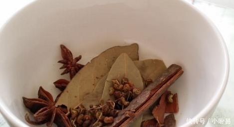 开店|卤水是卤味的灵魂!从大厨那偷学,4种香料记得加!自己都能开店