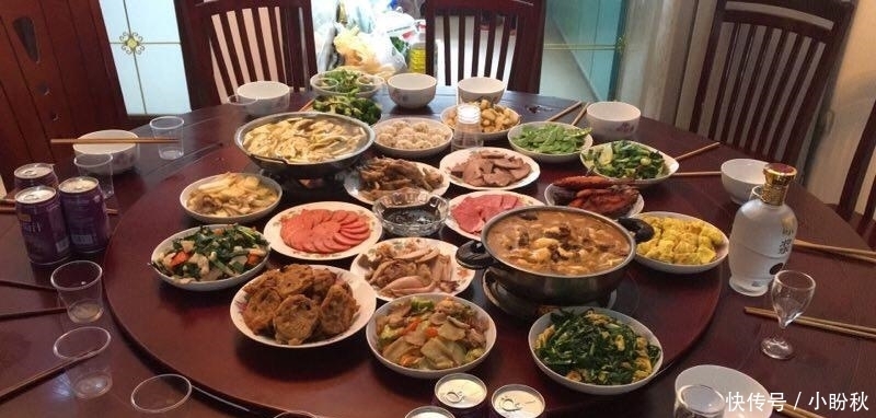 精致|全国各地的年夜饭,东北的最大气,广东的最精致,这个地方最奢华