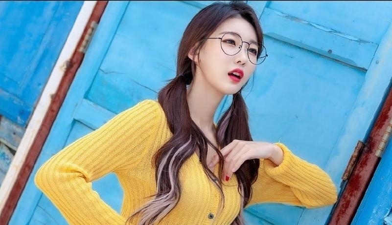 风格|清纯少女性感美腿,穿上丝袜短裙超美