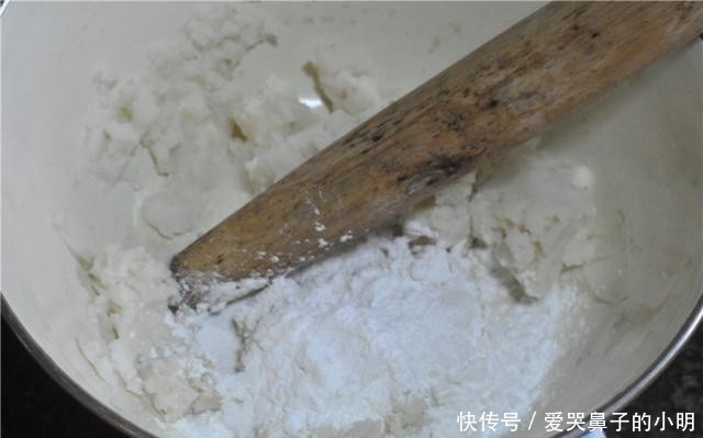 香甜|早餐新做法,20分钟就上桌,松软香甜,比馒头花卷好吃一百倍!