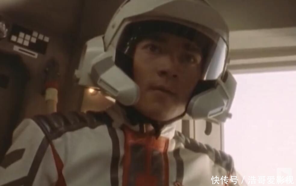 迪迦|迪迦奥特曼:大古变身时为何没有人发现?多亏有这个机器才能隐瞒
