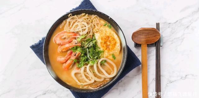 面条|吃面条,最喜欢厦门的这做法,吃到老都没够,一碗下肚,又香又饱