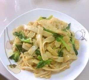  不用|1分钟教你学会做凉皮，不用洗面，不开裂不易断，连吃三天都不腻