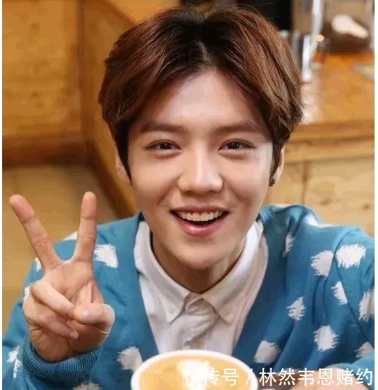 迪丽|明星都爱吃啥零食?迪丽热巴爱极了酸奶疙瘩?张艺兴呢