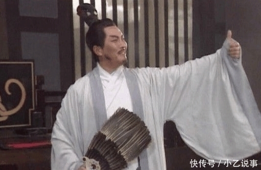 下跪|刘伯温不服诸葛亮, 于是拆了他的坟墓, 出现12个字, 立马下跪!