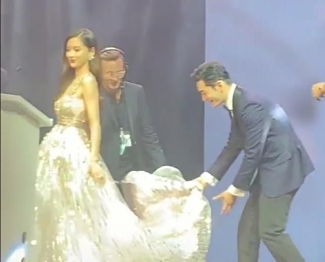 黄晓明|力证没离婚?黄晓明上节目主动提及老婆,自曝为杨颖找黄磊学做菜