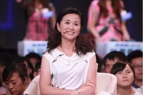 勿扰|她是《非诚勿扰》孟非的搭档,离开时孟非落泪,现在过得如何