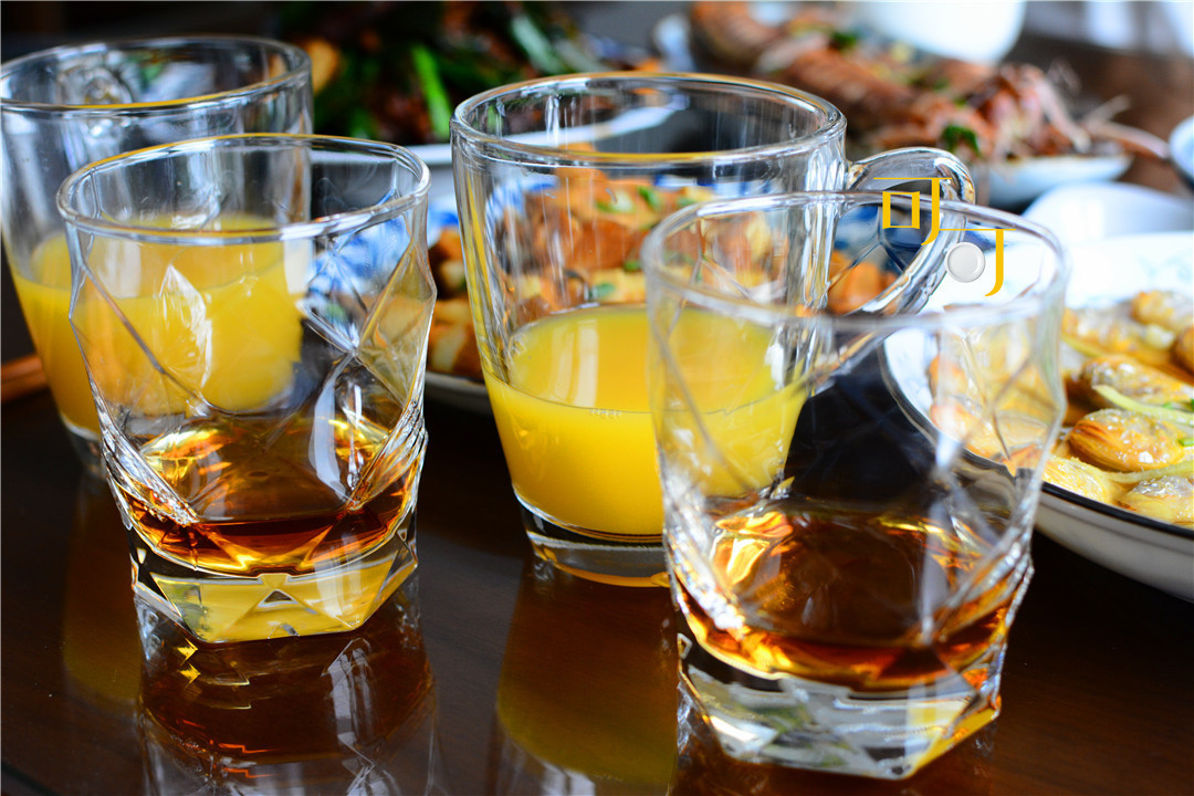 午餐|我家周末午餐,四个人六个菜,三个是海鲜,真是有口福